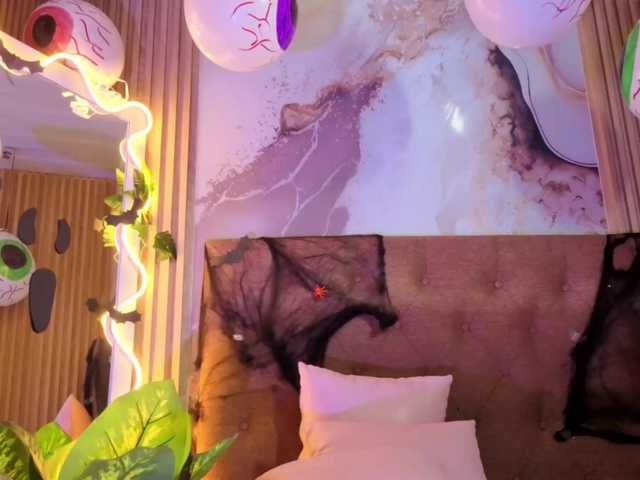 Sofiapalmer-tay live cam on BongaCams