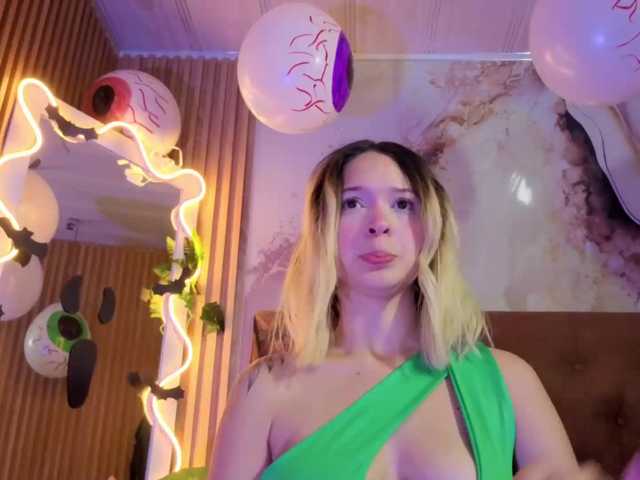 Sofiapalmer-tay