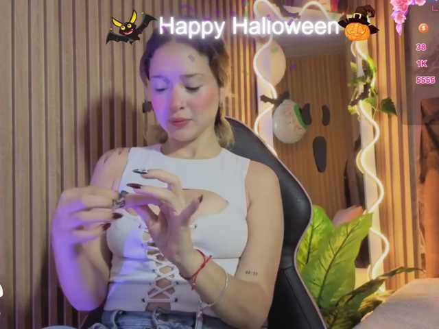 Sofiapalmer-tay live cam on BongaCams