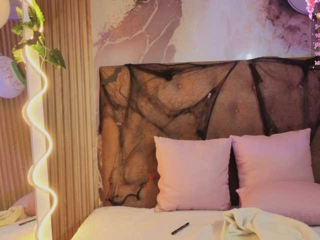 Sofiapalmer-tay live cam on BongaCams