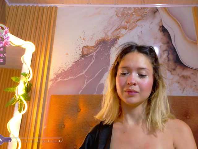 Sofiapalmer-tay