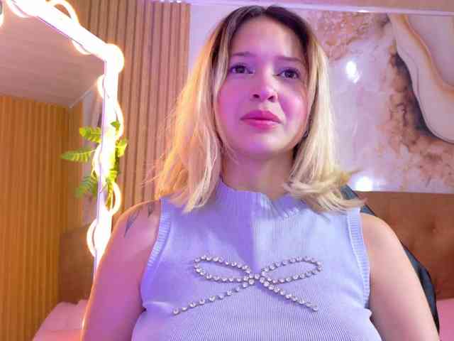 Sofiapalmer-tay