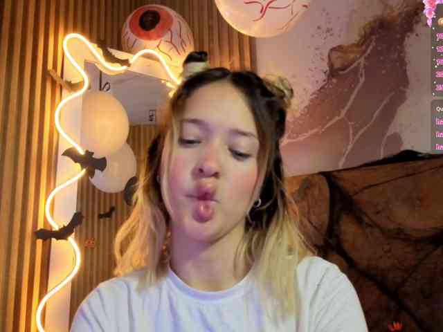 Sofiapalmer-tay
