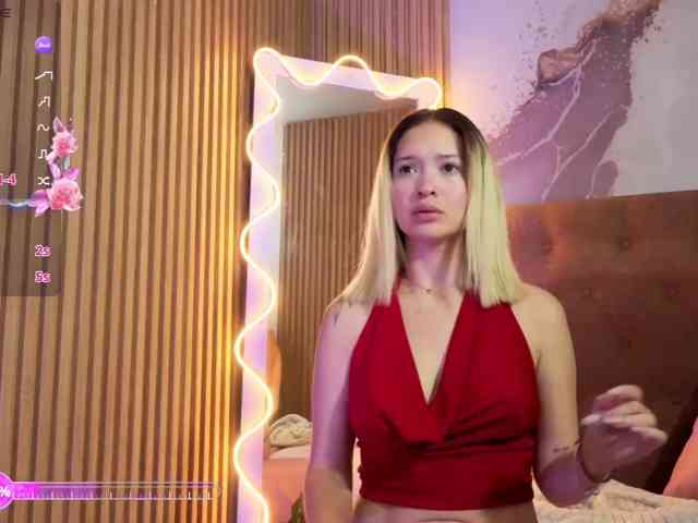 Sofiapalmer-tay webcam