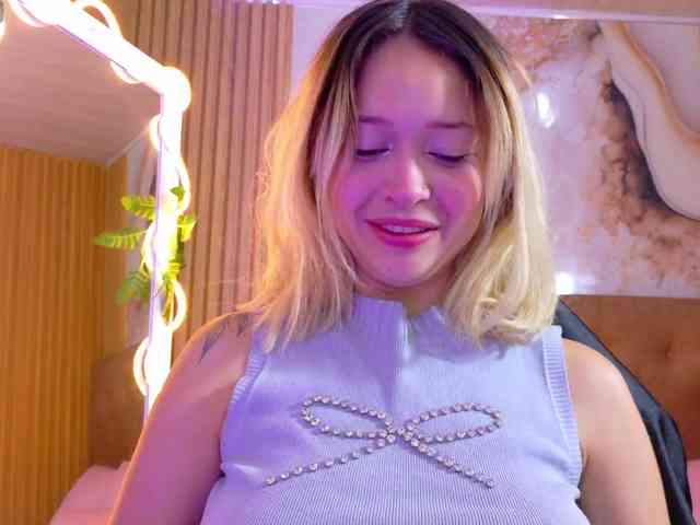 Sofiapalmer-tay