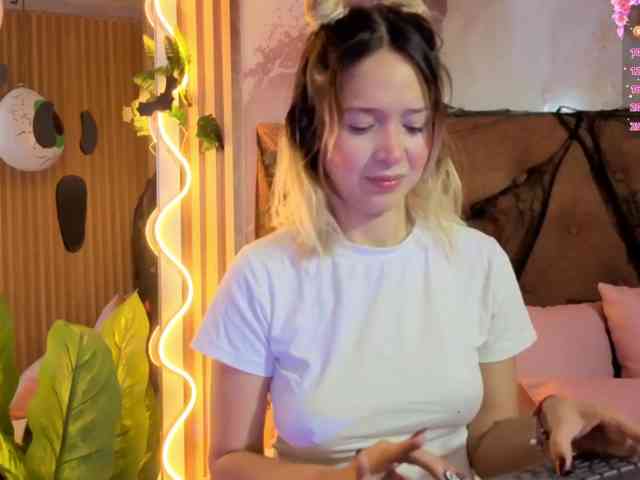 Sofiapalmer-tay webcam