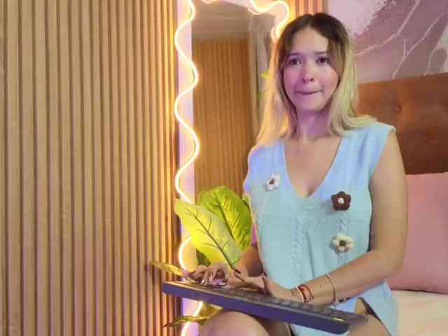 Sofiapalmer-tay