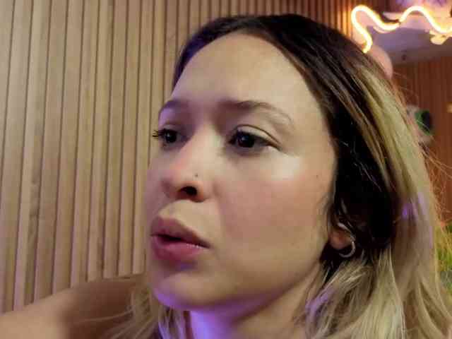 Sofiapalmer-tay