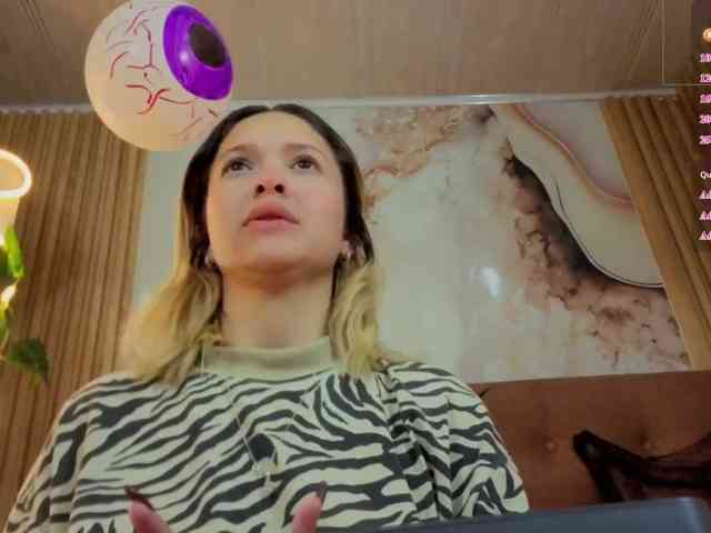 Sofiapalmer-tay