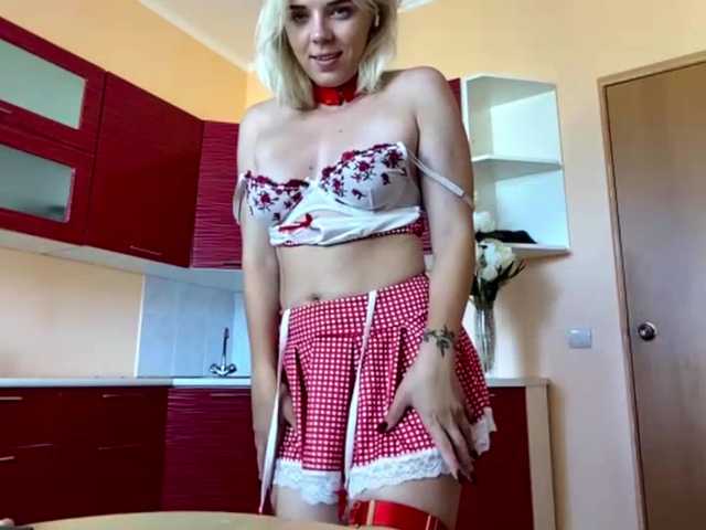 Skarlet-kat live cam on BongaCams