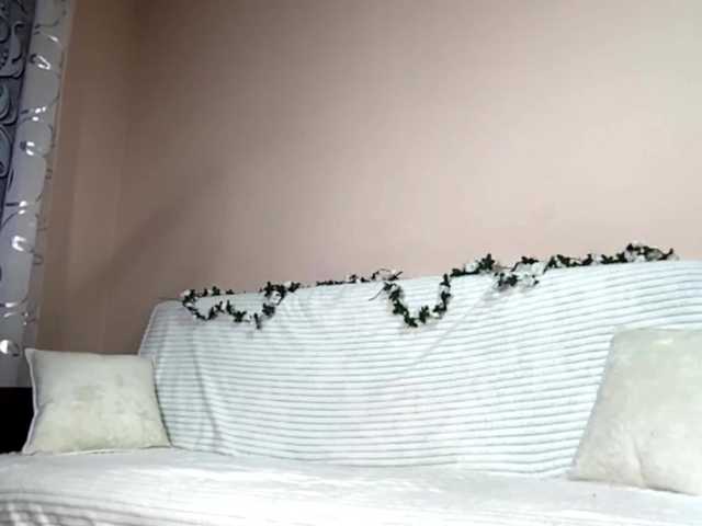 Skarlet-kat live cam on BongaCams