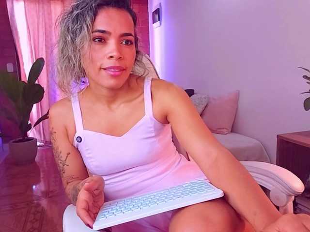 SashaKlein-xo live cam on BongaCams