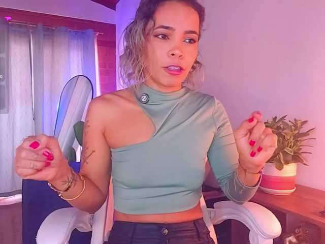 SashaKlein-xo live cam on BongaCams