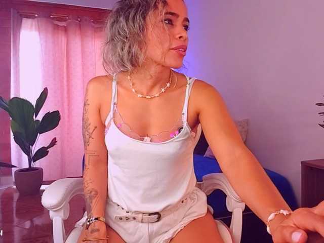 SashaKlein-xo live cam on BongaCams