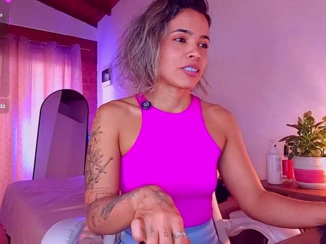 SashaKlein-xo live cam on BongaCams
