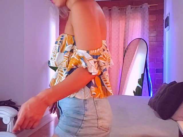 SashaKlein-xo live cam on BongaCams