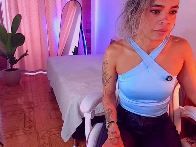 SashaKlein-xo live cam on BongaCams