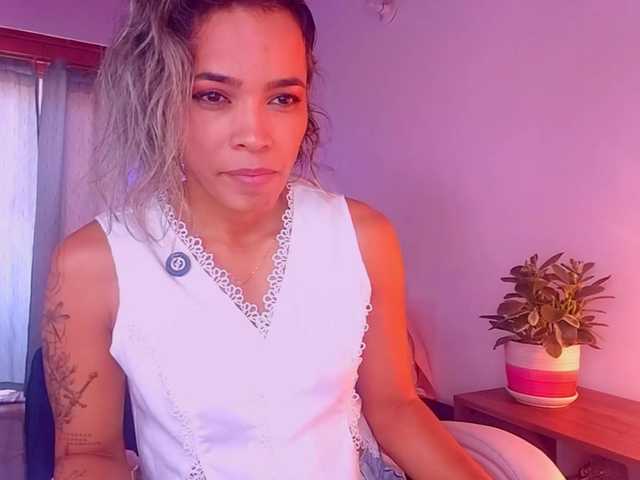 SashaKlein-xo live cam on BongaCams