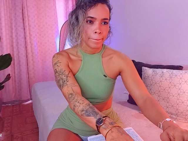 SashaKlein-xo live cam on BongaCams