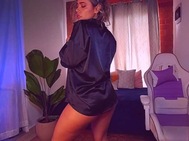 SashaKlein-xo live cam on BongaCams