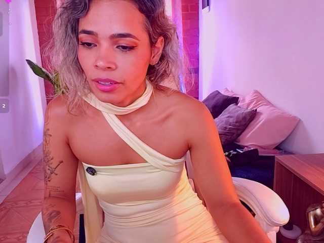 SashaKlein-xo live cam on BongaCams