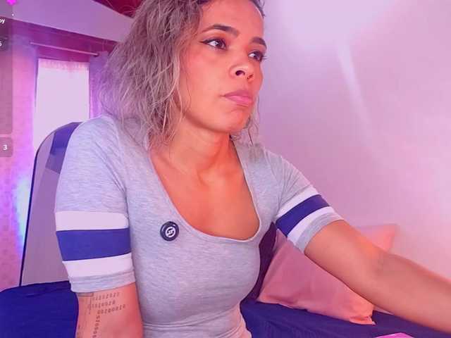 SashaKlein-xo live cam on BongaCams