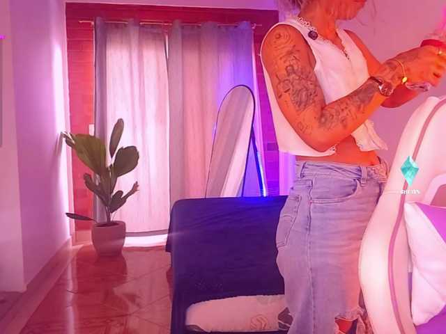 SashaKlein-xo live cam on BongaCams