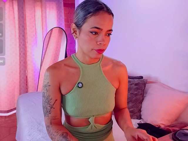 SashaKlein-xo live cam on BongaCams