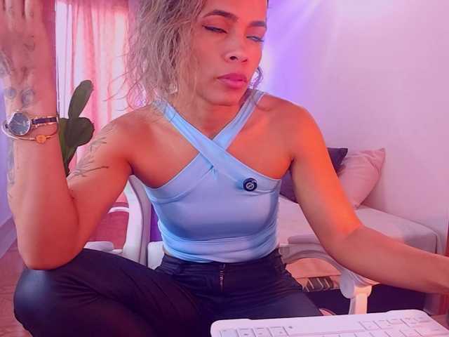 SashaKlein-xo live cam on BongaCams