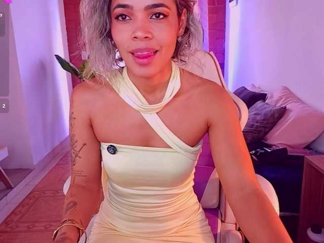 SashaKlein-xo live cam on BongaCams