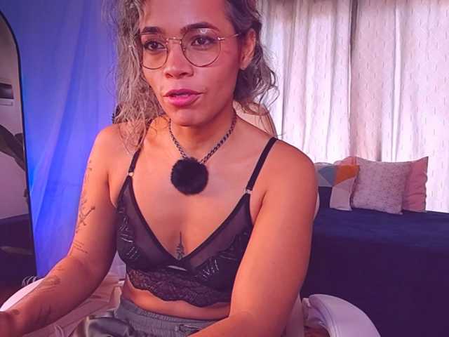 SashaKlein-xo live cam on BongaCams