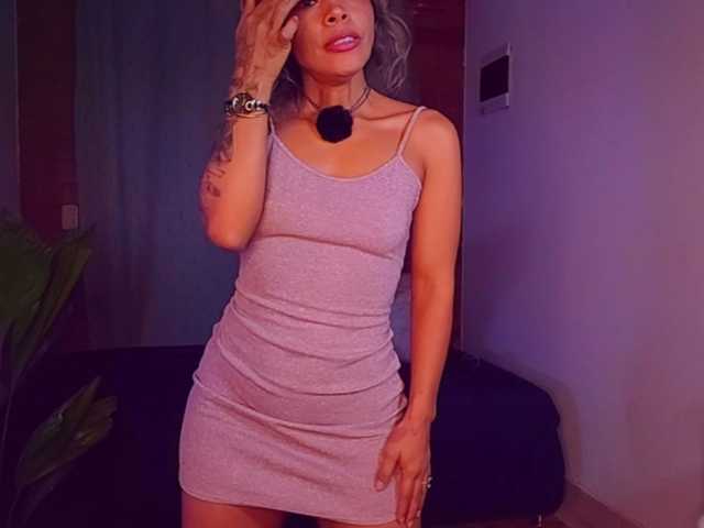 SashaKlein-xo live cam on BongaCams