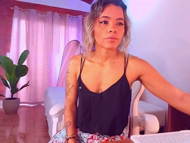 SashaKlein-xo live cam on BongaCams