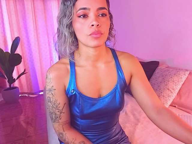 SashaKleinOF — live female cam