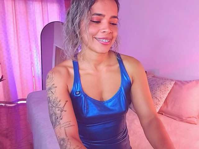 SashaKleinOF — live female cam