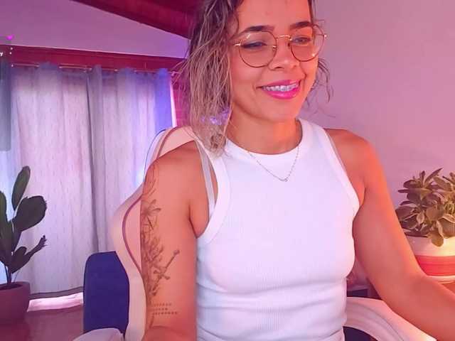 SashaKlein-xo live cam on BongaCams