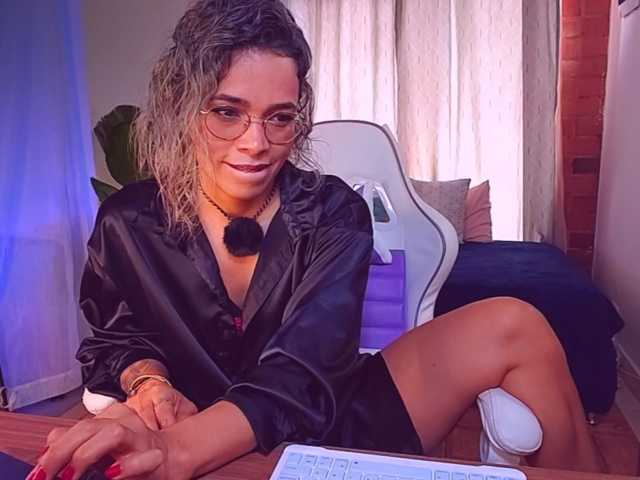 SashaKlein-xo live cam on BongaCams