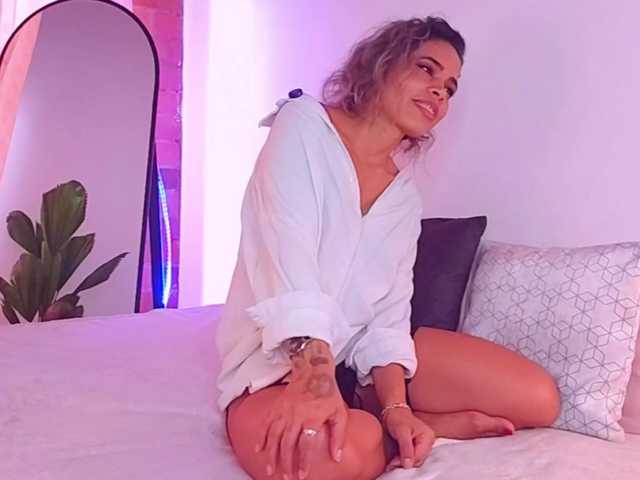 SashaKlein-xo live cam on BongaCams