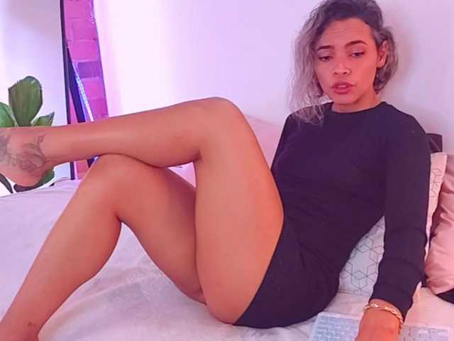 SashaKlein-xo live cam on BongaCams