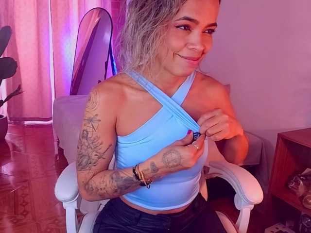 SashaKlein-xo live cam on BongaCams