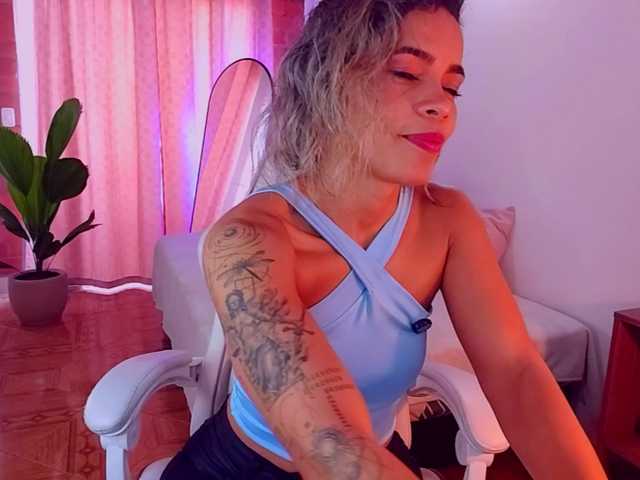 SashaKlein-xo live cam on BongaCams
