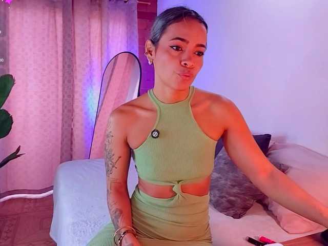 SashaKlein-xo live cam on BongaCams