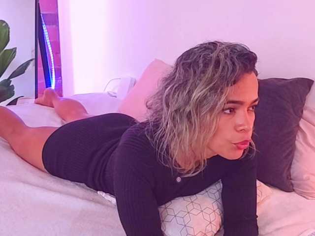 SashaKlein-xo live cam on BongaCams