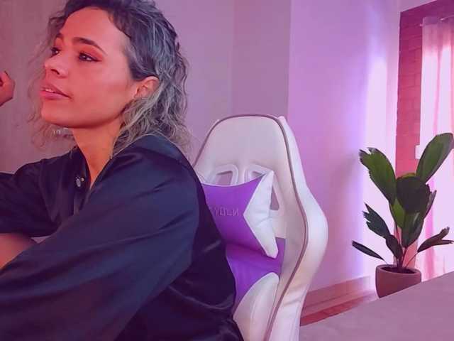 SashaKlein-xo live cam on BongaCams