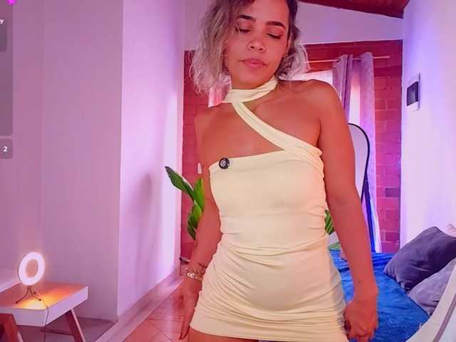 SashaKlein-xo live cam on BongaCams