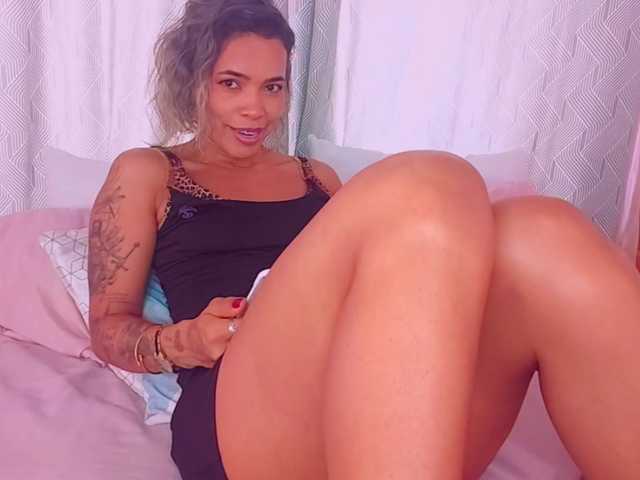 SashaKlein-xo live cam on BongaCams