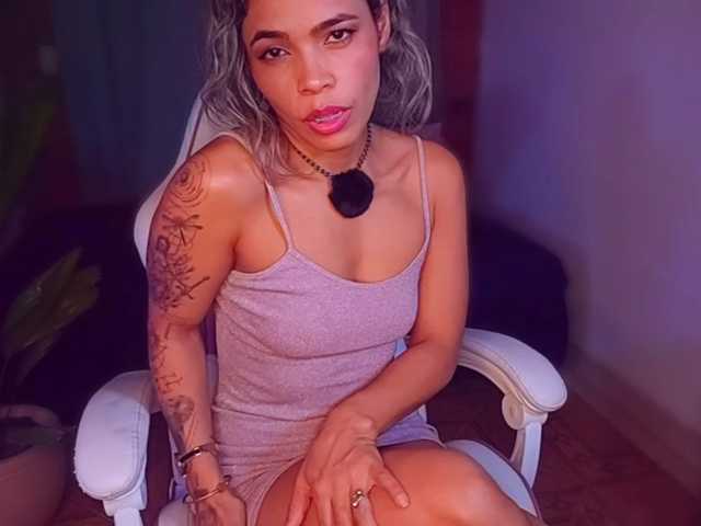 SashaKlein-xo live cam on BongaCams