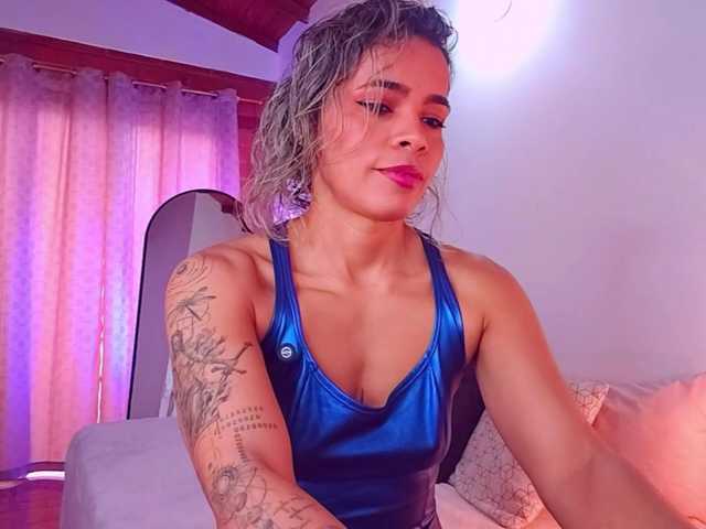 SashaKleinOF — live female cam
