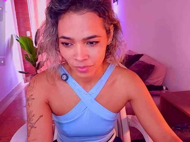 SashaKleinOF webcam