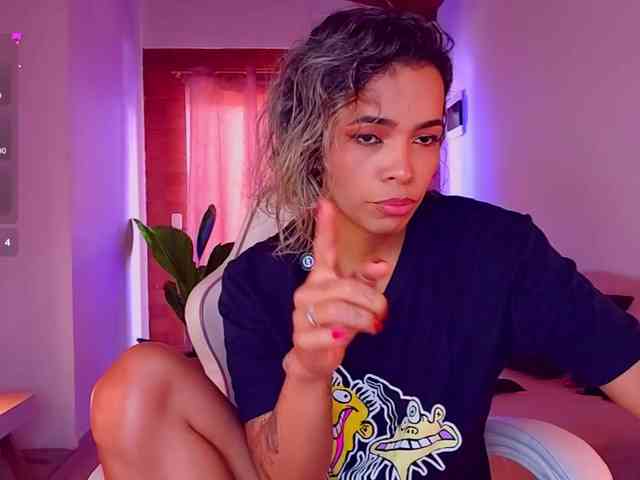 SashaKleinOF webcam